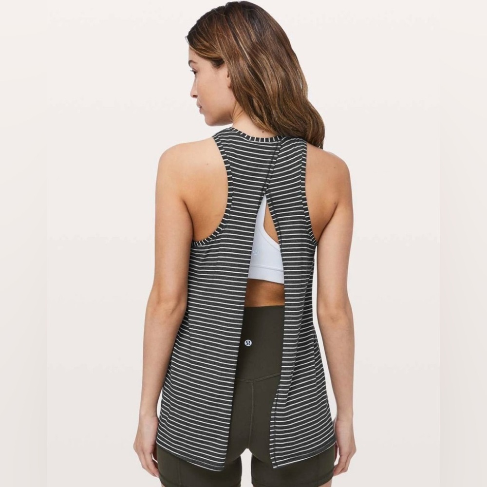 Lululemon All Tied Up open back grey striped tank top women’s 8